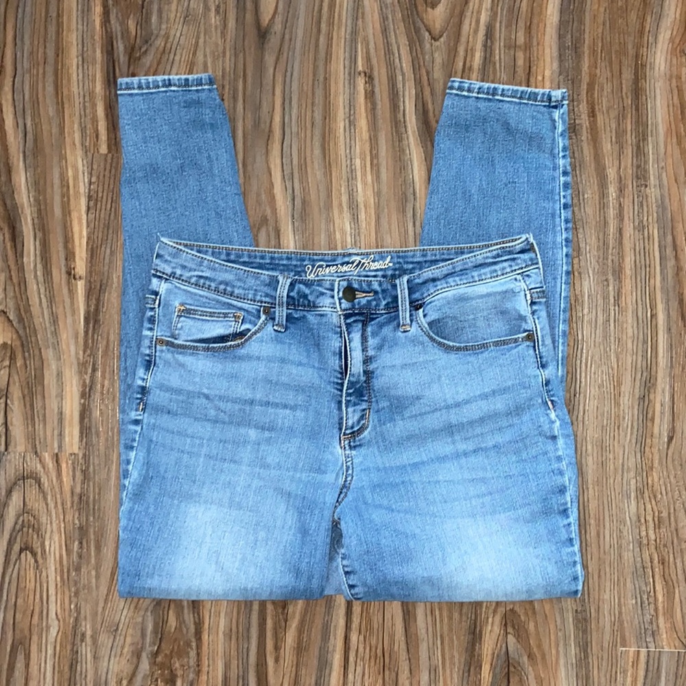 💜 4 for $20💜 Universal Thread Women’s Jeans